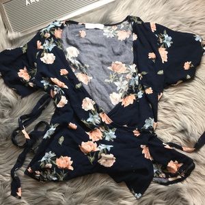 Elodie wrap top
